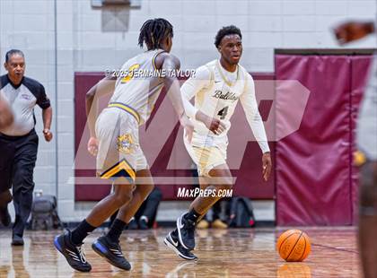 Thumbnail 2 in Butler vs. Keenan photogallery.