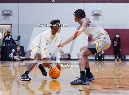 Thumbnail 3 in Butler vs. Keenan photogallery.