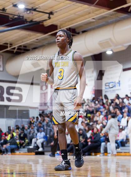 Thumbnail 2 in Butler vs. Keenan photogallery.