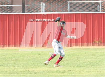 Thumbnail 2 in Palmview vs Sharyland (UIL 5A Regional Quarterfinal) photogallery.