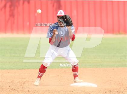 Thumbnail 2 in Palmview vs Sharyland (UIL 5A Regional Quarterfinal) photogallery.