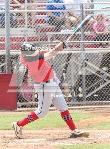 Thumbnail 2 in Palmview vs Sharyland (UIL 5A Regional Quarterfinal) photogallery.