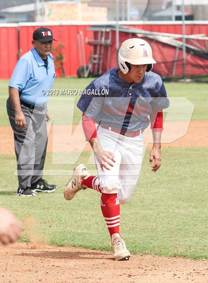 Thumbnail 1 in Palmview vs Sharyland (UIL 5A Regional Quarterfinal) photogallery.