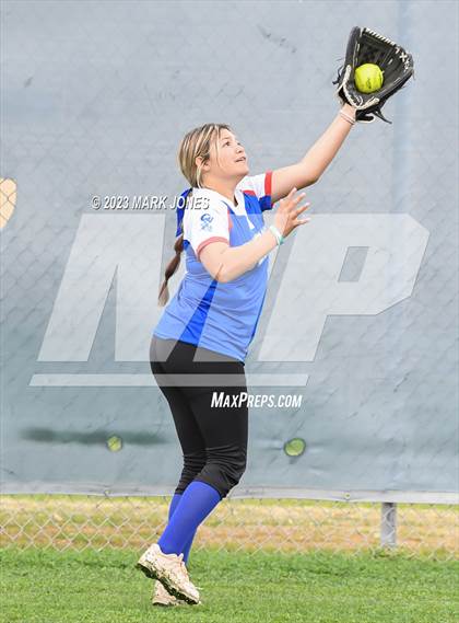 Thumbnail 3 in Camp Verde @ Northwest Christian photogallery.