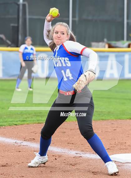 Thumbnail 3 in Camp Verde @ Northwest Christian photogallery.