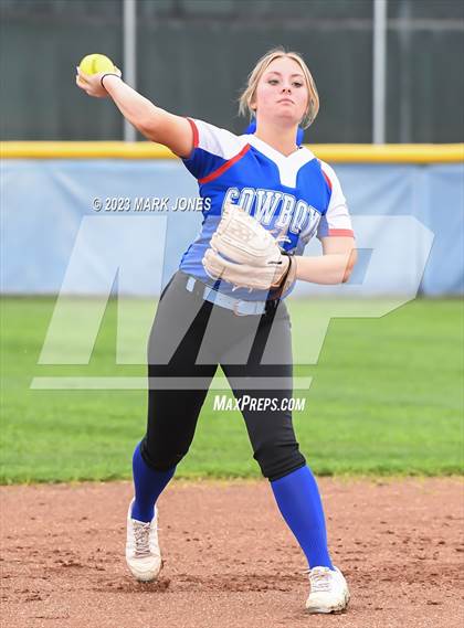 Thumbnail 2 in Camp Verde @ Northwest Christian photogallery.