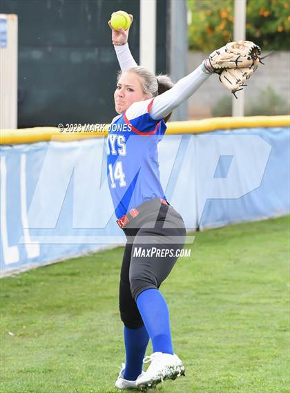 Thumbnail 3 in Camp Verde @ Northwest Christian photogallery.