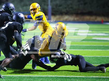 Thumbnail 2 in Sierra Canyon vs Bishop Amat photogallery.