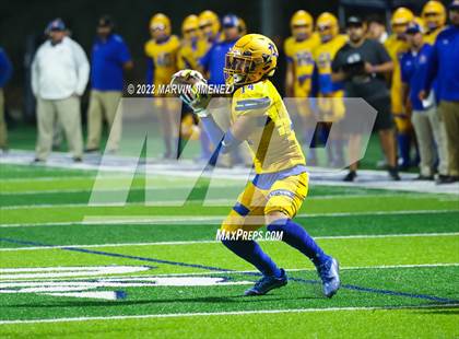 Thumbnail 1 in Sierra Canyon vs Bishop Amat photogallery.