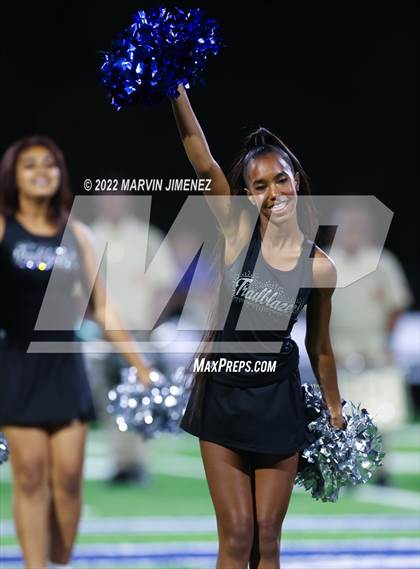 Thumbnail 3 in Sierra Canyon vs Bishop Amat photogallery.
