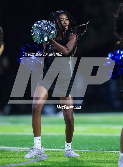 Thumbnail 2 in Sierra Canyon vs Bishop Amat photogallery.