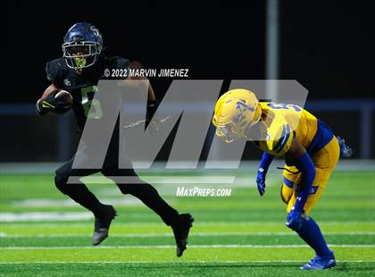 Thumbnail 2 in Sierra Canyon vs Bishop Amat photogallery.