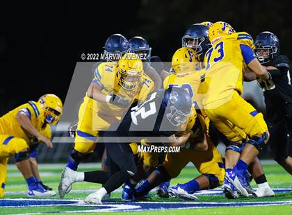 Thumbnail 2 in Sierra Canyon vs Bishop Amat photogallery.