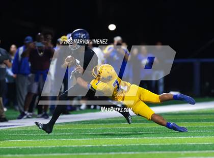 Thumbnail 1 in Sierra Canyon vs Bishop Amat photogallery.