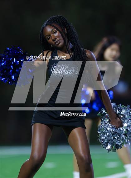 Thumbnail 3 in Sierra Canyon vs Bishop Amat photogallery.