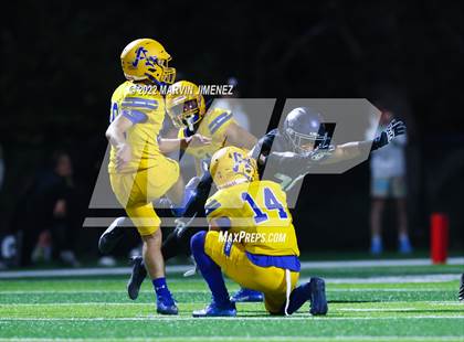 Thumbnail 1 in Sierra Canyon vs Bishop Amat photogallery.