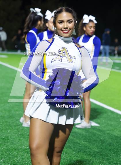 Thumbnail 2 in Sierra Canyon vs Bishop Amat photogallery.