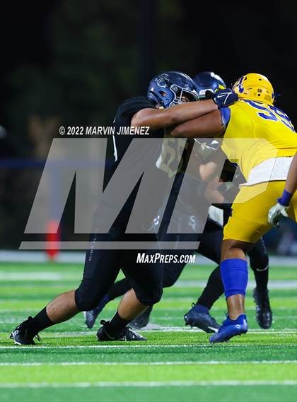 Thumbnail 3 in Sierra Canyon vs Bishop Amat photogallery.