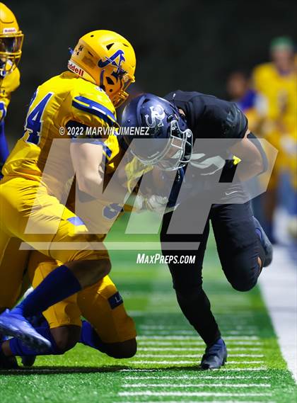 Thumbnail 2 in Sierra Canyon vs Bishop Amat photogallery.