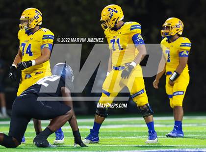 Thumbnail 1 in Sierra Canyon vs Bishop Amat photogallery.