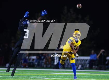 Thumbnail 1 in Sierra Canyon vs Bishop Amat photogallery.