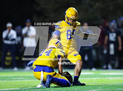 Thumbnail 3 in Sierra Canyon vs Bishop Amat photogallery.