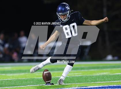 Thumbnail 3 in Sierra Canyon vs Bishop Amat photogallery.