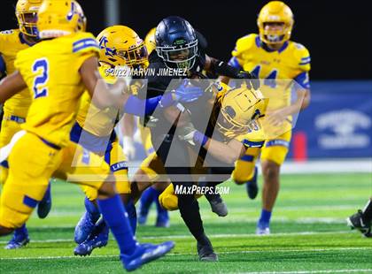 Thumbnail 3 in Sierra Canyon vs Bishop Amat photogallery.