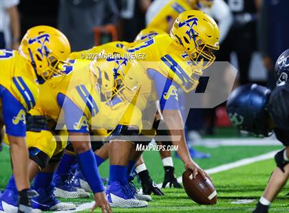 Thumbnail 3 in Sierra Canyon vs Bishop Amat photogallery.