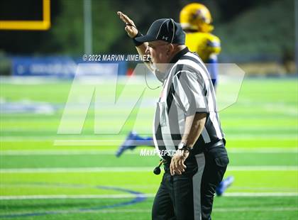 Thumbnail 2 in Sierra Canyon vs Bishop Amat photogallery.