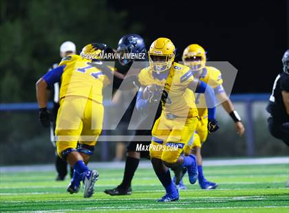 Thumbnail 2 in Sierra Canyon vs Bishop Amat photogallery.