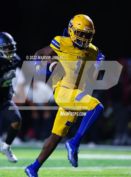Thumbnail 1 in Sierra Canyon vs Bishop Amat photogallery.
