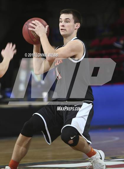 Thumbnail 2 in Ardsley vs. Mohonasen (NYSPHSAA Class A Semifinal) photogallery.