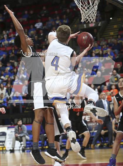 Thumbnail 2 in Ardsley vs. Mohonasen (NYSPHSAA Class A Semifinal) photogallery.