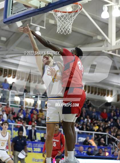 Thumbnail 3 in Kokomo @ Carmel photogallery.