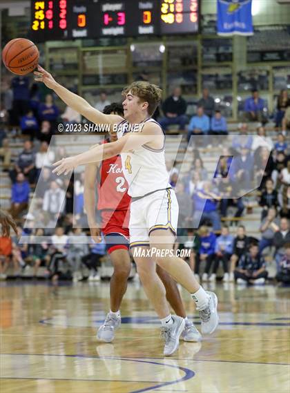 Thumbnail 3 in Kokomo @ Carmel photogallery.