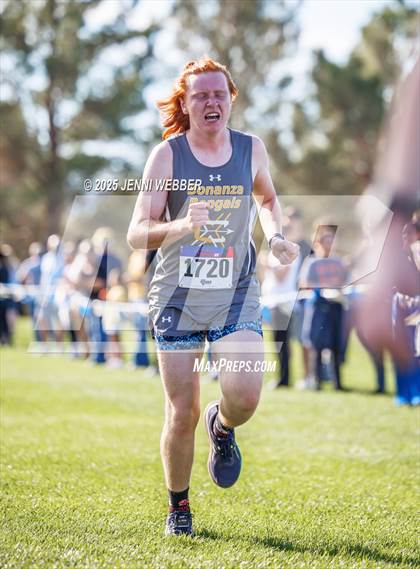 Thumbnail 1 in NIAA 4A State Final photogallery.