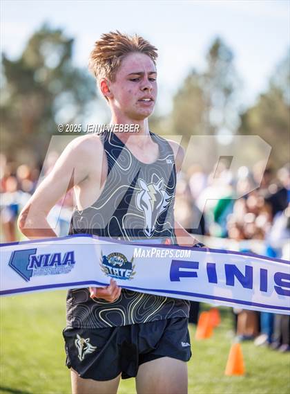 Thumbnail 1 in NIAA 4A State Final photogallery.