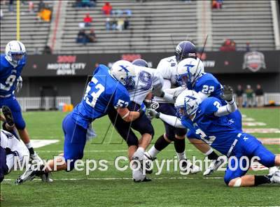 Thumbnail 1 in Glen Este vs. St. Xavier (State Playoffs) photogallery.