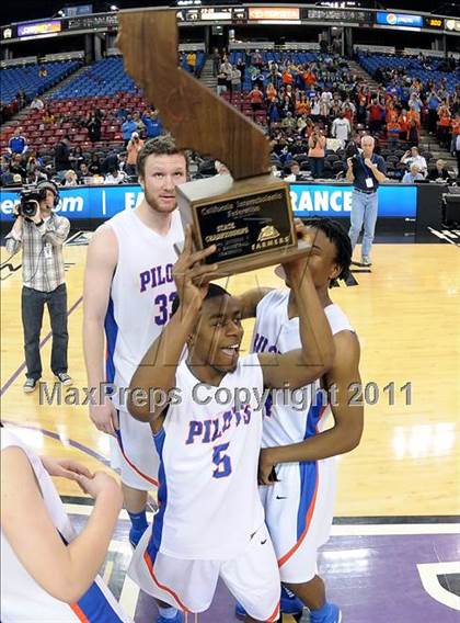 Thumbnail 1 in St. Bernard vs. St. Joseph Notre Dame (CIF State D5 Final) photogallery.