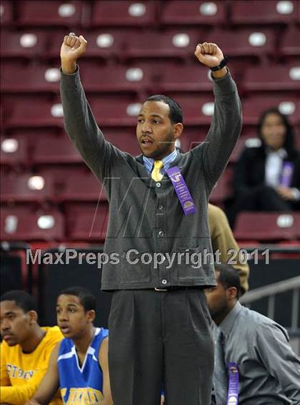 Thumbnail 3 in St. Bernard vs. St. Joseph Notre Dame (CIF State D5 Final) photogallery.