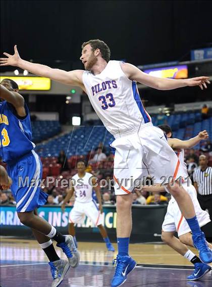 Thumbnail 3 in St. Bernard vs. St. Joseph Notre Dame (CIF State D5 Final) photogallery.