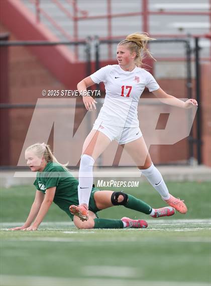 Thumbnail 2 in Regis Jesuit @ Mountain Vista photogallery.