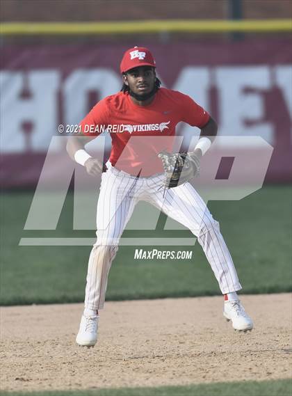 Thumbnail 1 in Brother Rice @ Homewood-Flossmoor photogallery.
