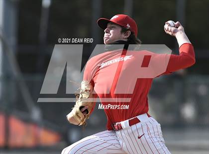 Thumbnail 1 in Brother Rice @ Homewood-Flossmoor photogallery.