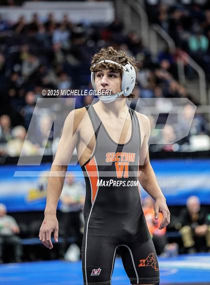 Thumbnail 1 in NYSPHSAA Division 2 State Championships (Quarters & Wrestlebacks 110 to 124) photogallery.