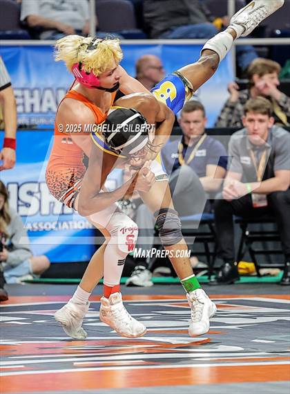Thumbnail 1 in NYSPHSAA Division 2 State Championships (Quarters & Wrestlebacks 110 to 124) photogallery.