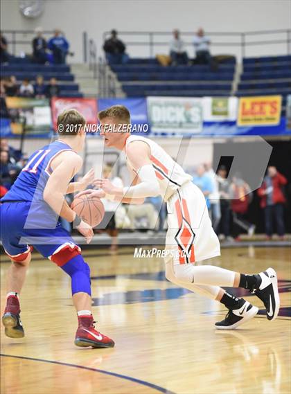 Thumbnail 3 in Tri-Village vs. Versailles photogallery.