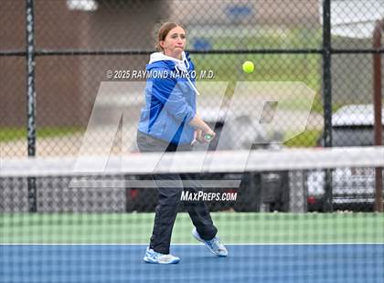 Thumbnail 3 in Kokomo vs Lake Central (Delta Invitational)  photogallery.