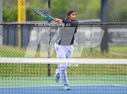 Thumbnail 3 in Kokomo vs Lake Central (Delta Invitational)  photogallery.